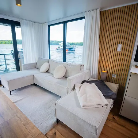 Exklusives Hausboot Pina Woma D13 Fürstenberg-Havel