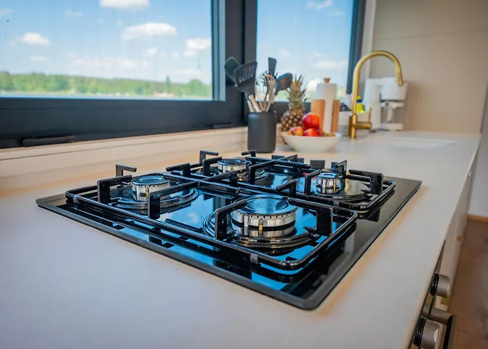 Exklusives Hausboot Pina Woma D13 *