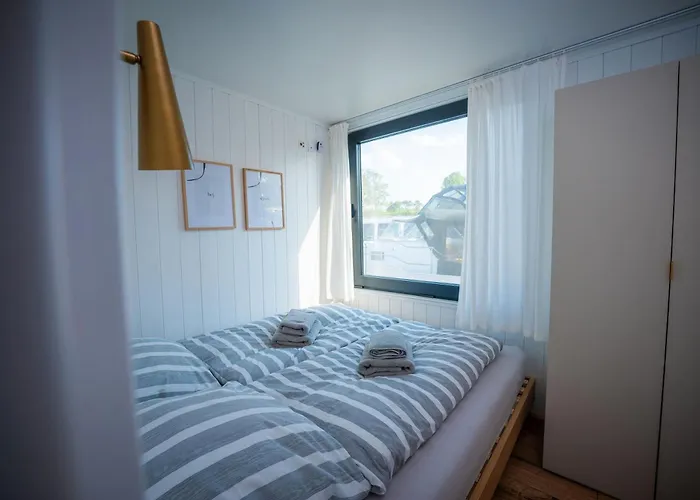 Exklusives Hausboot Pina Woma D13 Fürstenberg-Havel