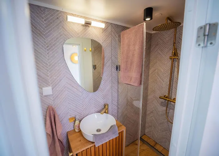 Exklusives Hausboot Pina Woma D13 بوتيل Fürstenberg-Havel